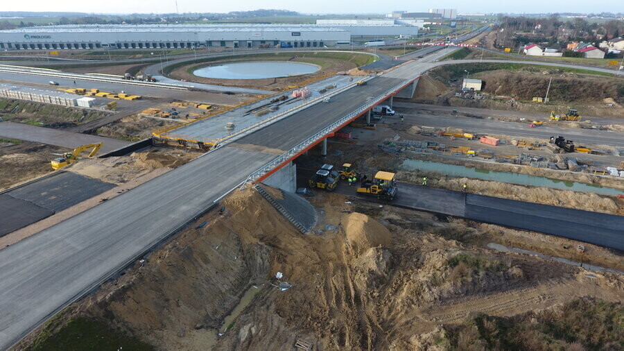 Gigantyczne rondo przechodzi do historii Sporo zmian na budowanej A1