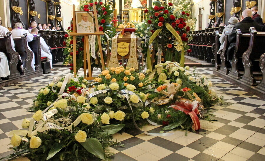 Ostatnie pożegnanie ks. prałata Stanisława Sochy