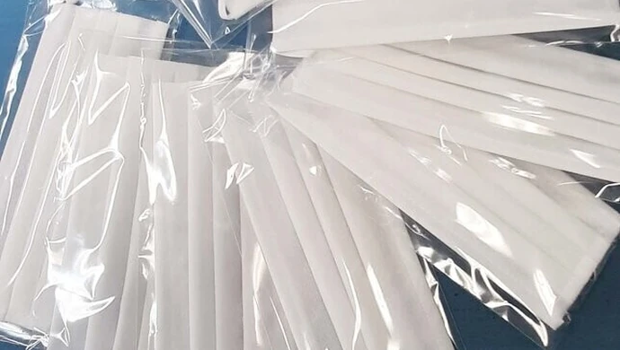 Trwa akcja rozdawania bezpłatnych maseczek w Moszczenicy