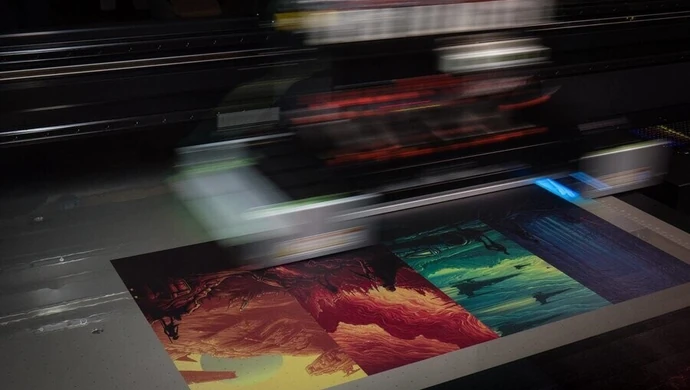 Druk wielkoformatowy – lateksowy czy solwentowy?