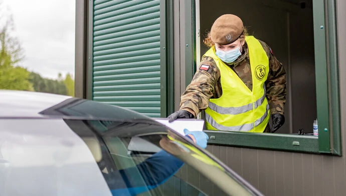Terytorialsi będą badać na obecność koronawirusa w mobilnym punkcie Test&amp;Go.