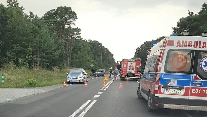 Zderzenie dwóch osobówek w Sulejowie