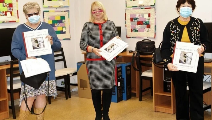 Podziękowania i upominki dla podopiecznych OEA MOK