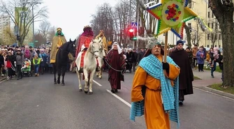 Trzej Królowie przemaszerowali przez Piotrków [FOTO]