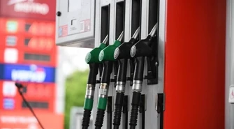 Analitycy rynku paliw: wyjazdy na ferie będą droższe niż rok temu