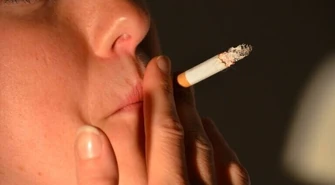 Palacze częściej cierpią na depresję