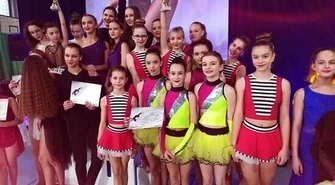 Tancerze z Jaskółczyna ciągle na podium