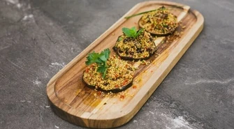 Burger czy sałatka? Polacy coraz chętniej eliminują mięso z diety