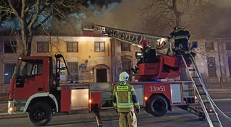 Pożar budynku byłego Metalplastu w Piotrkowie (VIDEO)