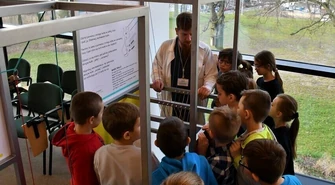 Kolejni młodzi adepci nauk ścisłych odwiedzili Mediatekę