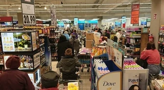 Przestańmy szturmować sklepy! Jedzenia nie zabraknie