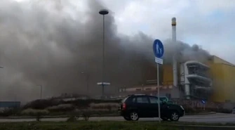 Pożar huty szkła w Działdowie. Zginął 22-letni mieszkaniec powiatu (Aktualizacja)