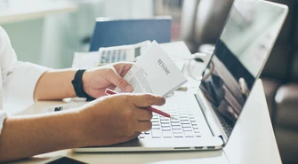 Programista - czy musi mieć dyplom?