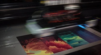 Druk wielkoformatowy – lateksowy czy solwentowy?
