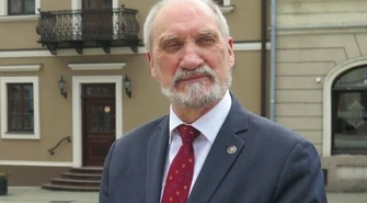 Antoni Macierewicz w Maglu: Znamy główną przyczynę katastrofy smoleńskiej