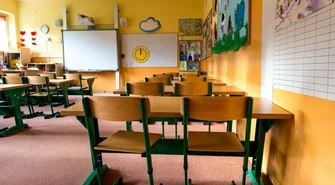 W drugiej połowie maja decyzja o ewentualnym otwarciu szkół