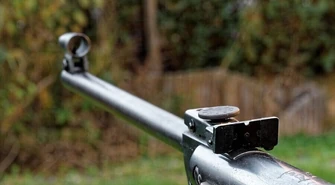 Ktoś strzelał do budynku piotrkowskiej szkoły?