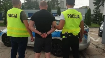 Pędził fordem wprost na policjanta, był pijany