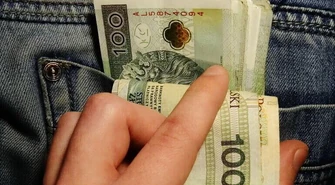 Ilu mamy milionerów?