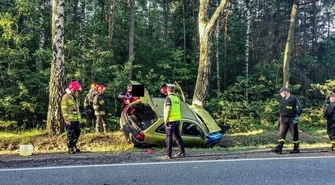 Pijany spowodował wypadek. Pomocy udzielił policjant jadący na służbę