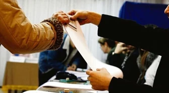 Ustąp pierwszeństwa uprzywilejowanym podczas głosowania