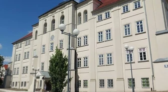 Wyniki matur w Piotrkowie. "Chrobry" znów najlepszy!