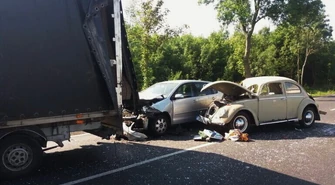 Wypadek z udziałem czterech aut na DK91