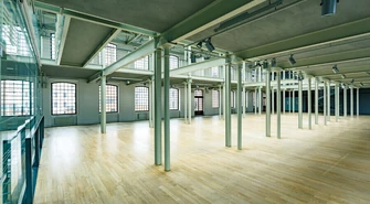 Centrum logistyczne - co to jest? Jak optymalnie wykorzystać hale logistyczne?