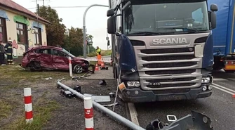 Kierująca fordem nie ustąpiła pierwszeństwa. Wypadek w Rękoraju