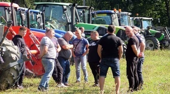 Protest rolników w Piotrkowie. Ich zdaniem hodowla trzody chlewnej jest nieopłacalna