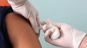 Ekspert: być może szczepienia przeciwko grypie mogą chronić przed koronawirusami