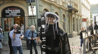 Z ręką na sercu... Interakcje rozpoczęte