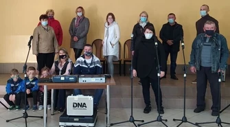 Gmina Wola Krzysztoporska: Glina ma nagłośnienie