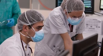 Niewielki spadek zakażeń w Łódzkiem