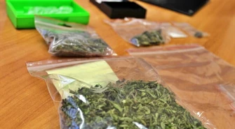 Włamywali się do komórek i altanek. Jeden z włamywaczy miał narkotyki