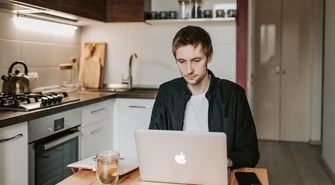 Ruchomości domowe - czy warto je ubezpieczyć razem z mieszkaniem?