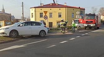 Kolizja na skrzyżowaniu DK12 i DK74.