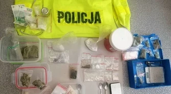 Policjanci przez klienta dotarli do dilera