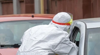 Kraska: przygotowujemy się na to, że trzecia fala zakażeń może nastąpić w styczniu i lutym