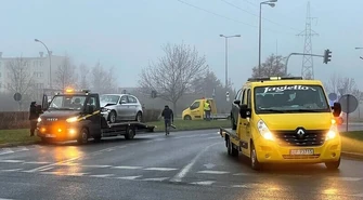 Kolizja dwóch osobówek w Piotrkowie