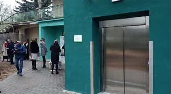 Nowa winda w szpitalu na Rakowskiej w Piotrkowie