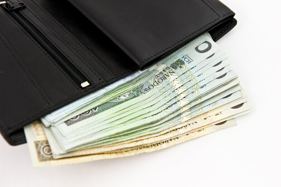 Badanie w pandemii przybyło chętnych do oszczędzania na czarną godzinę