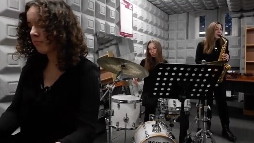 Uczennice piotrkowskiej szkoły muzycznej nagrały teledysk FILM