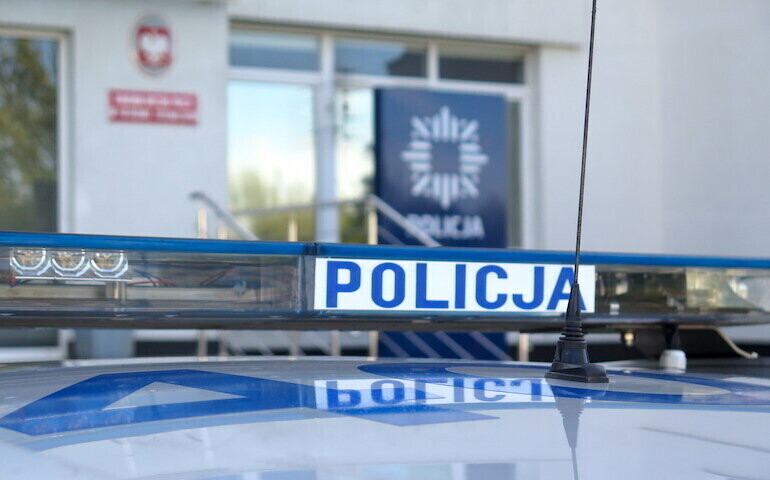 Zderzenie dwóch osobówek na A1