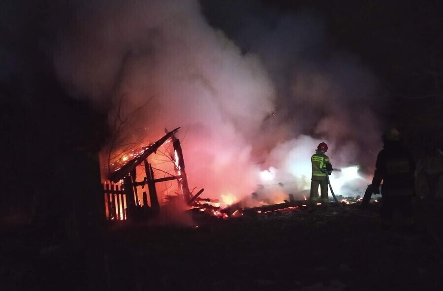 Pożar pustostanu w gminie Ręczno