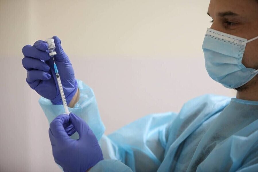 W Polsce ponad 523 tys. osób zaszczepiono drugą dawką ruszają szczepienia nauczycieli