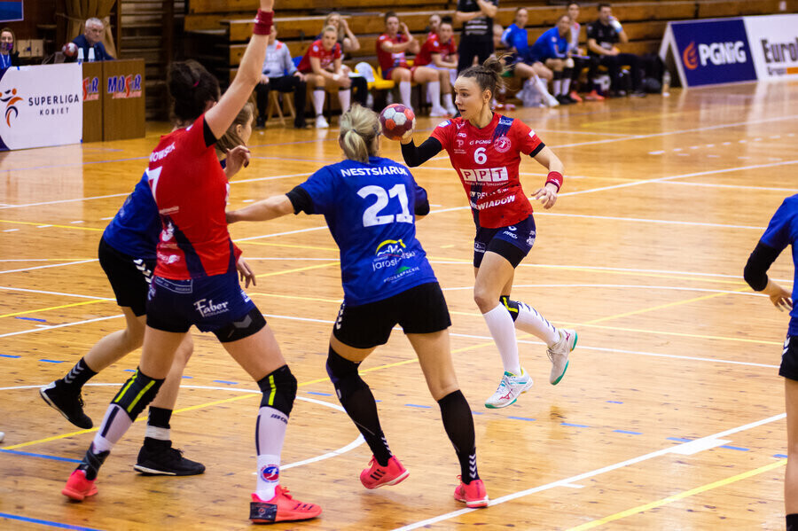 Piotrcovia zdobywa dwa punkty po ciężkim boju