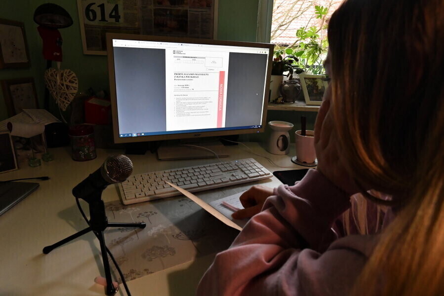 Rozpoczynają się próbne egzaminy maturalne organizowane przez CKE