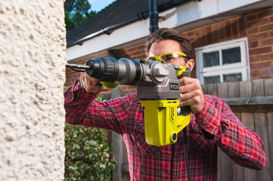 Młot kujący czy młotowiertarka