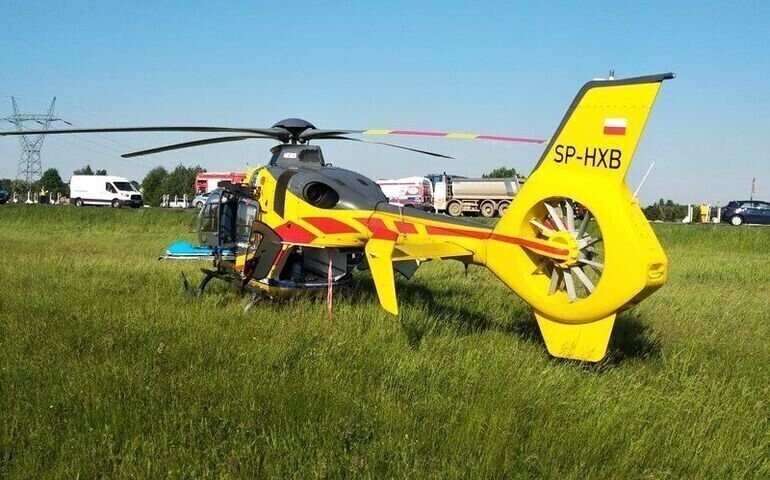 Tragiczny wypadek przy pracy. Prasa do kartonów zmiażdżyła mężczyźnie dłoń